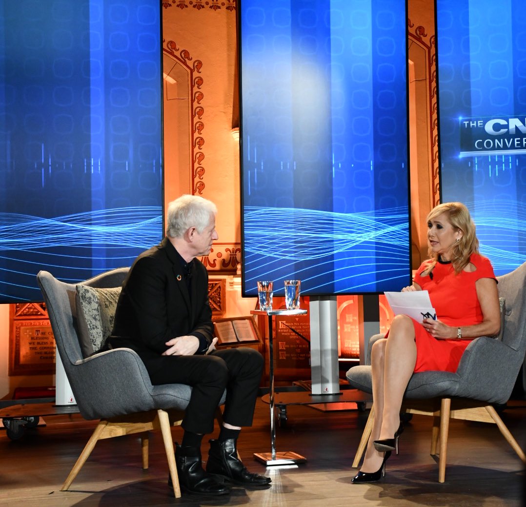 fleurvd's tweet image. Screenwriter of Notting Hill, Bridget Jones's Diary, Love Actually, etc. Richard Curtis: We’re in a time of change. And all businesses have an amazing opportunity to use their power for doing something good - for all people. #WEF20