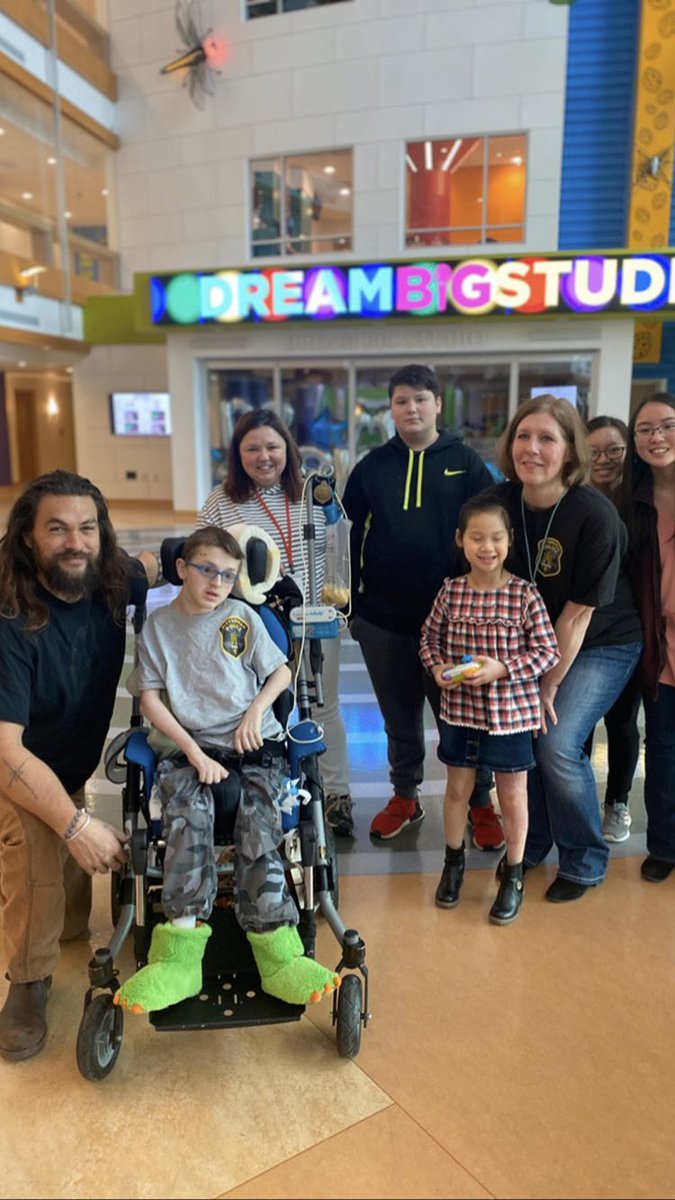 PRlDEOFGYPSIES_'s tweet photo. the greatest part of being aquaman is making children happy spreading aloha  had a little time before work to stop by UPMC children’s hospital of pittsburgh  met so many brave strong babies  all my aloha to the families. PLEASE ALWAYS SUPPORT https://t.co/rMLlK6kMXB