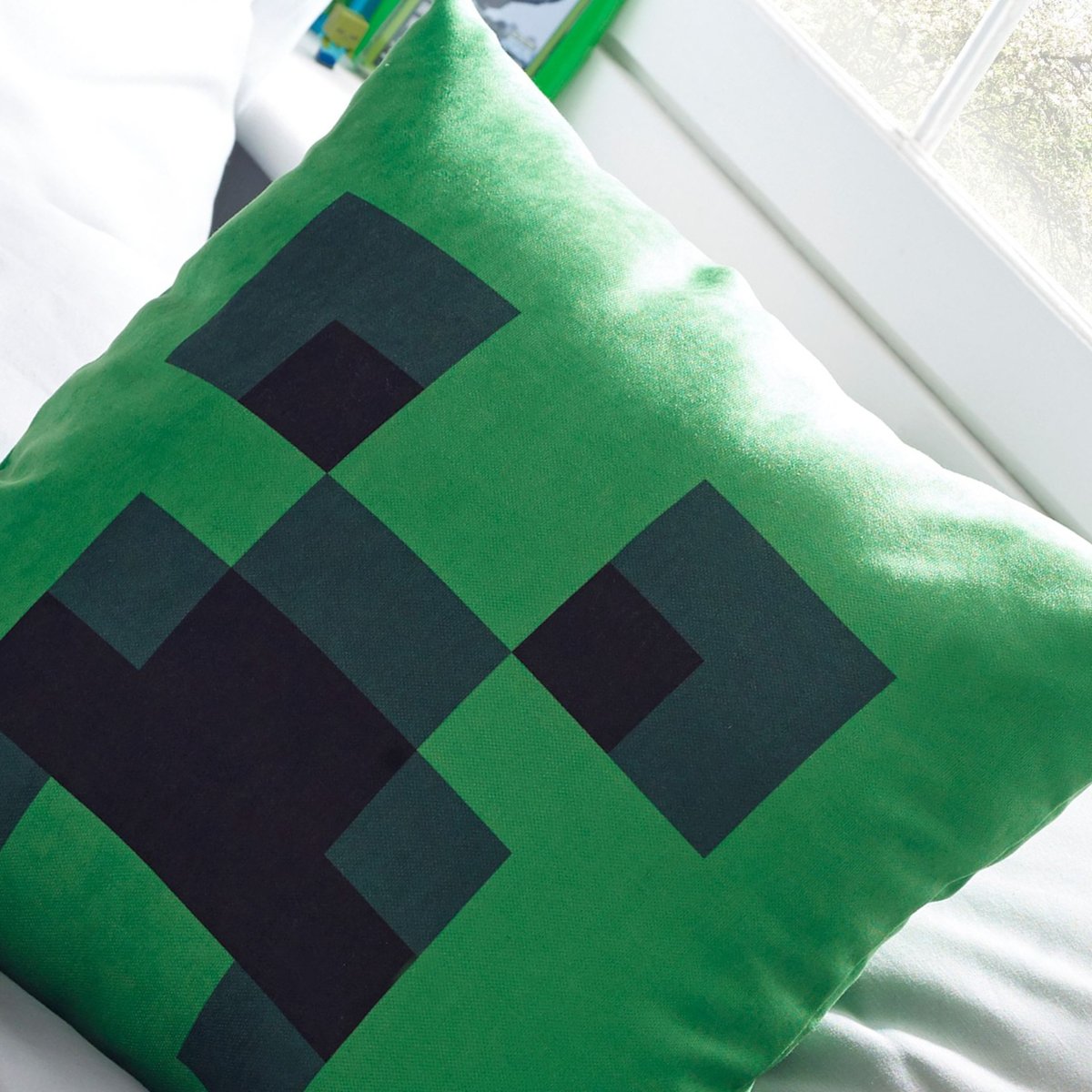 National hugging day - grab your creeper and cuddle up!