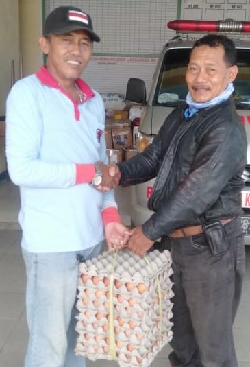 Ini soal harga diri kami warga #Kampungtanahmerah Kami tidak main main bahwa kami serius #kembalikanTelorlionsclub ,kami sdh menunggu konfirmasi ulang dan tanggapan dari pihak <a href="/lionsclubs/">Lions International</a> secara resmi maupun anggotanya yg sdh sebarkan fitnah