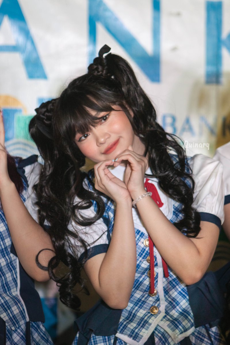 quinary143's tweet photo. 200117 • MNL48 Yzabel @ Riverbanks Amphitheater

#MNL48
#MNL48Yzabel https://t.co/tUw3CH3nA9