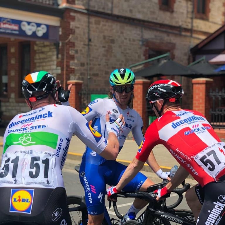 DaQuickStepper's tweet photo. @deceuninck_qst @Sammmy_Be @GettySport @oakley @wahoofitness @iamspecialized @LidlBelgium @QuickStepFloor @Info_janom That's the #WayToRide #TourDownUnder https://t.co/PE82QzSg6h