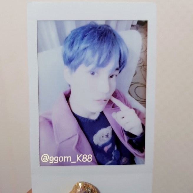 KSunshinenini's tweet photo. prettiest selcas that kai must share on instagram. https://t.co/BISqmsuJmG