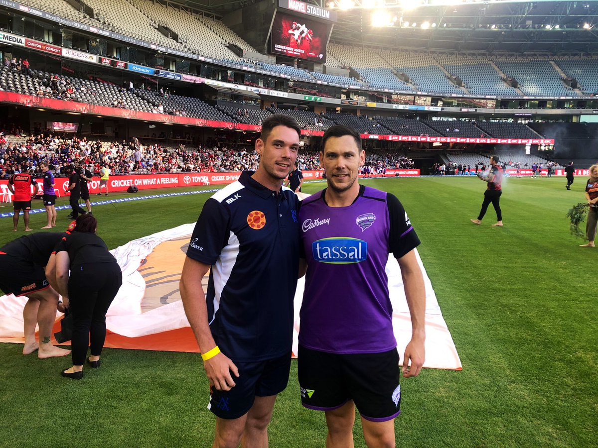The Boland brothers 💪 

Scott’s brother Nick is repping the Victorian Indigenous team  #BBL09