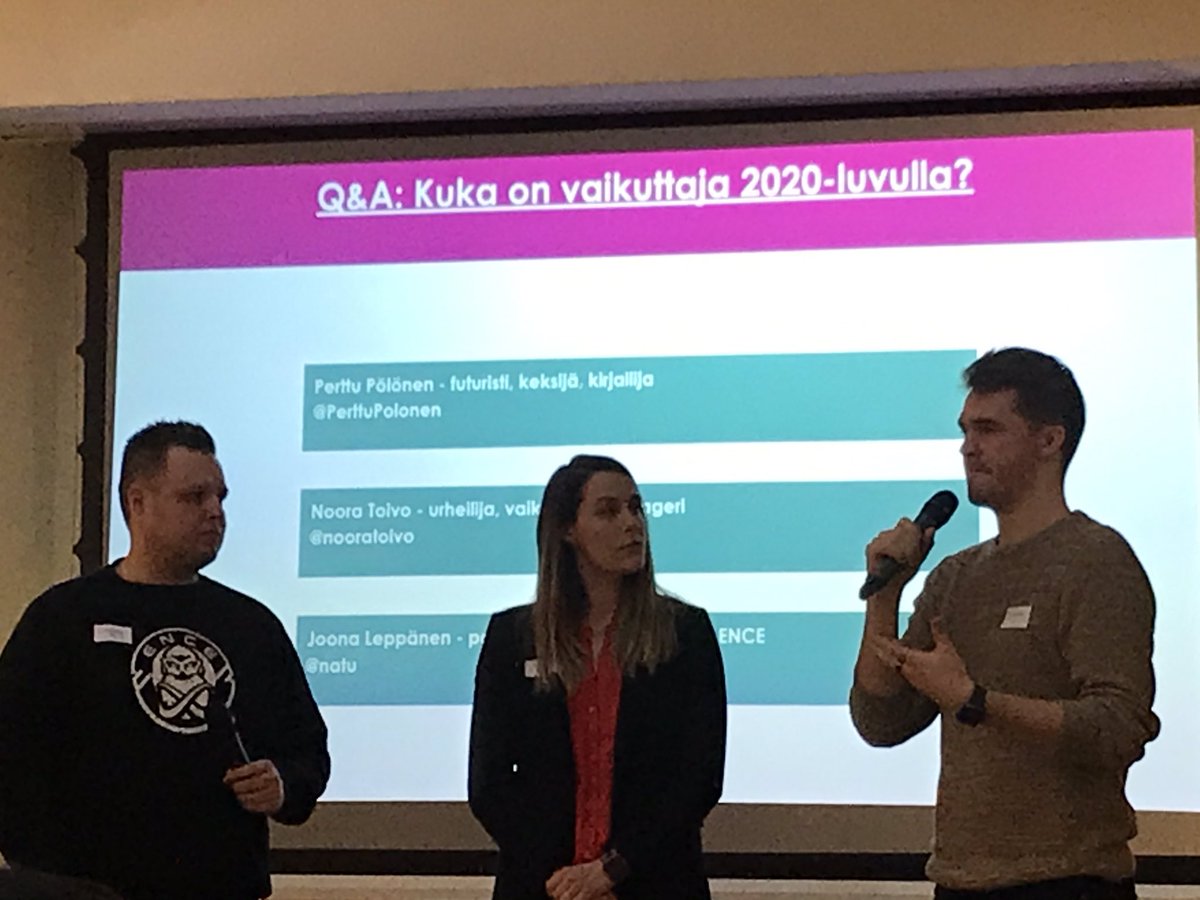 SLukkala's tweet photo. Tarinankerronta, yleissivistys, kyky ymmÀrtÀÀ nyansseja - nÀillÀ pÀrjÀÀ tulevaisuuden vaikuttamisessa.#PINGstudio @PerttuPolonen @nooratoivo @natu https://t.co/YJJ3ZbNLYc