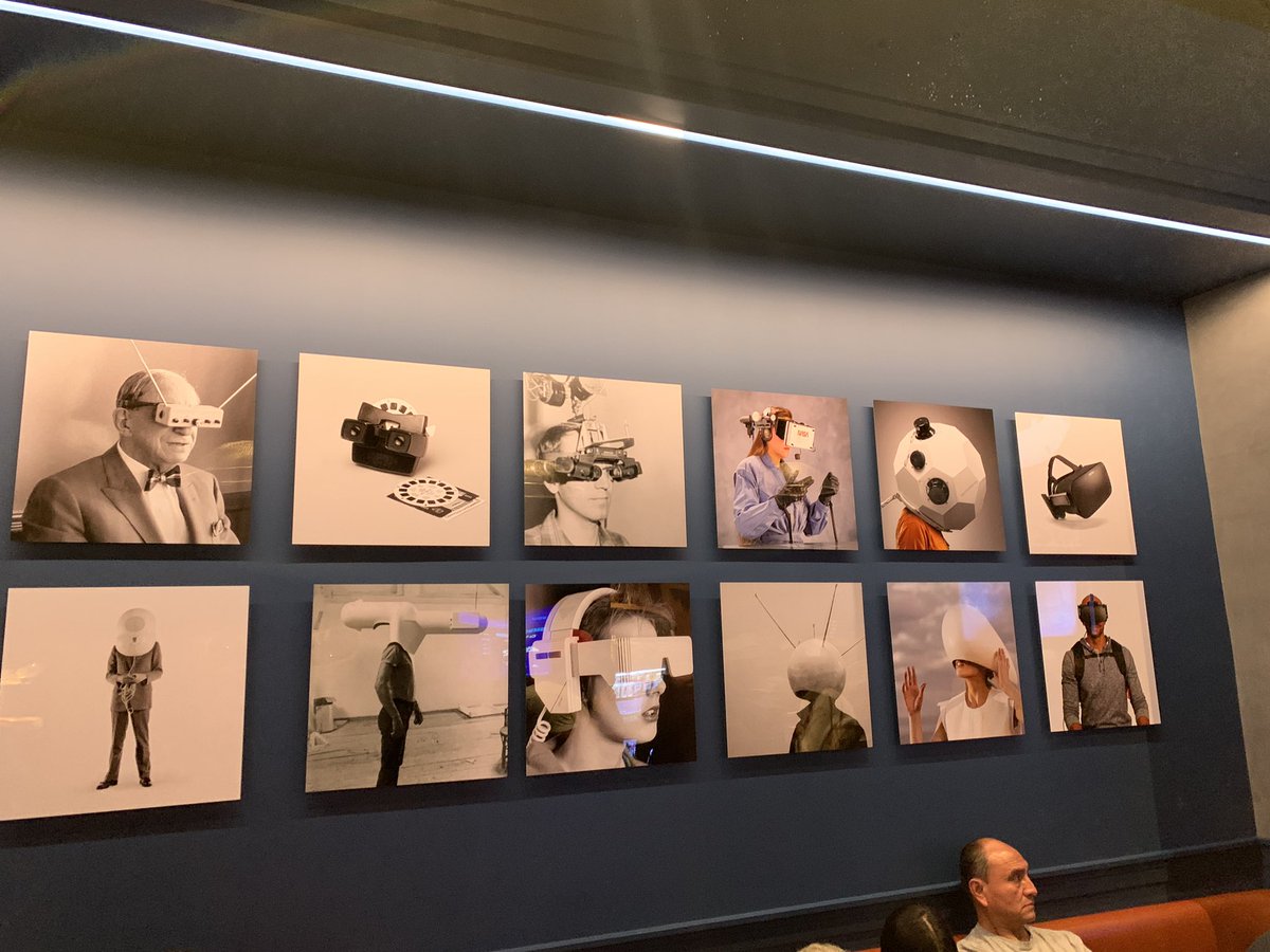 b4olivas's tweet photo. Finally went to @VisitDreamscape! Having worked in the #LBE space, I loved how the world-building started before the HMD. #VR LBE spots often neglect the atmosphere of the physical space. Alien Zoo was great. Canβt wait to go back π€ #dreamscapevr #frogcats #alienzoo https://t.co/YksFVAUKCy
