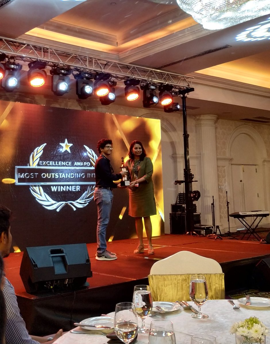 saiyaff's tweet photo. Congratulations @wdevon99 on the excellence award '19 @99XTechnology. Great job done and keep at it 👏
cc - @iitsrilanka (Devon is an undergraduate who's currently following his final year at IIT) https://t.co/pFqfRXxsWu