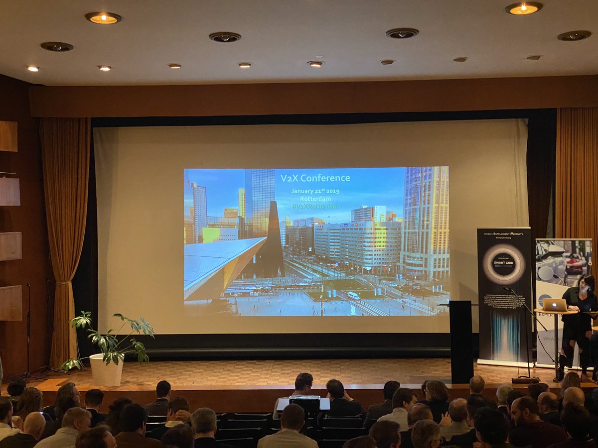 GoNext_Level's tweet photo. Start van een inspirerende Conference #V2XRotterdam
#DeeldeZon #Zonnova https://t.co/lrYhHdDaWq