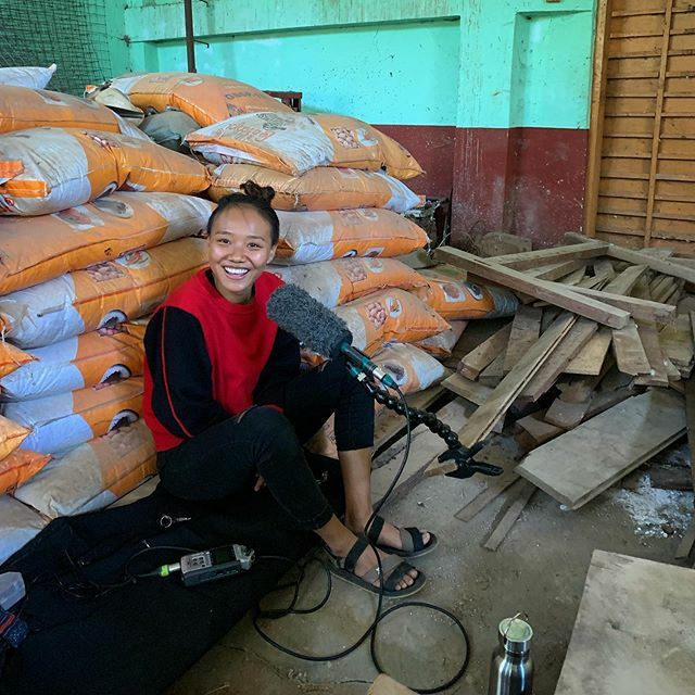 Always searching for the quiet spot to interview the people I make a <a href="/humanpostcards/">HUMAN POSTCARDS</a> about. Often it leads us to strange corners of the house or place... such as here with Nu Nu! ;) She shared her story with me while sitting in the building site of Theik… ift.tt/2uieSmb