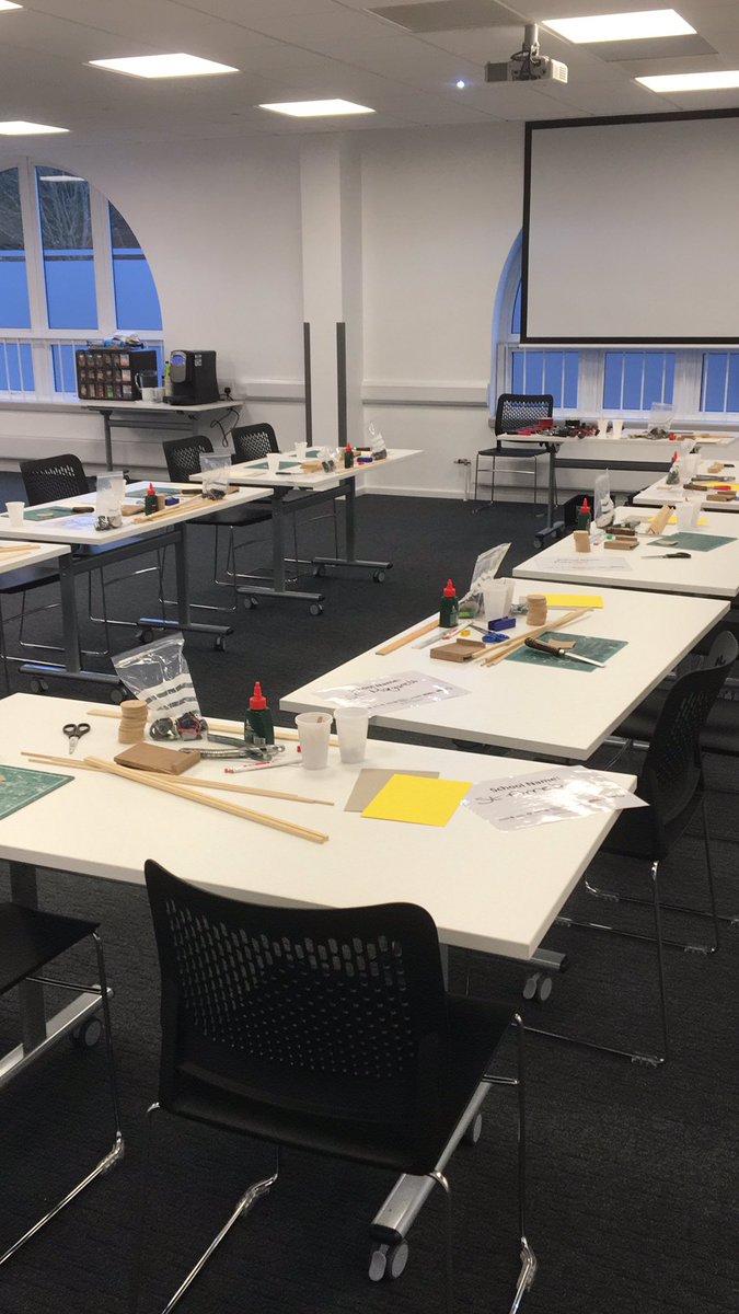 EmmaPrimary's tweet photo. All set up ready for today’s Structures and Mechanisms training session at Oldham Sixth Form @primaryengineer #Stem #Engineersinthemaking https://t.co/25IZoLIU0F