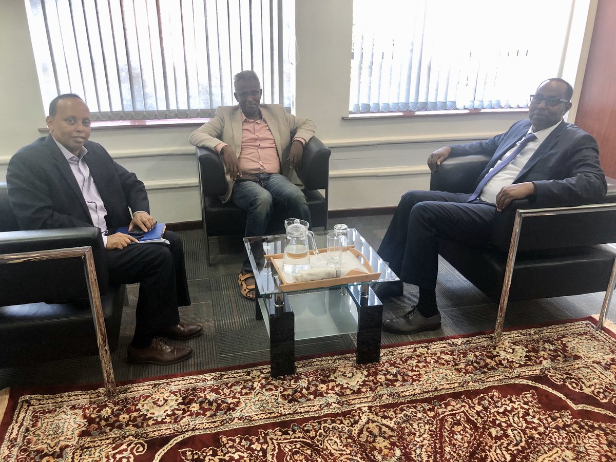 AMB_Affey's tweet photo. I met and had useful discussion With officials from @SomaliaPdrc a credible research center in #Somalia that can inform policy on the search for solutions towards displacement of population in Somalia and the #Horn of Africa.
#displacementsolutions
#jointdatacenter https://t.co/CGsIqVnt9s