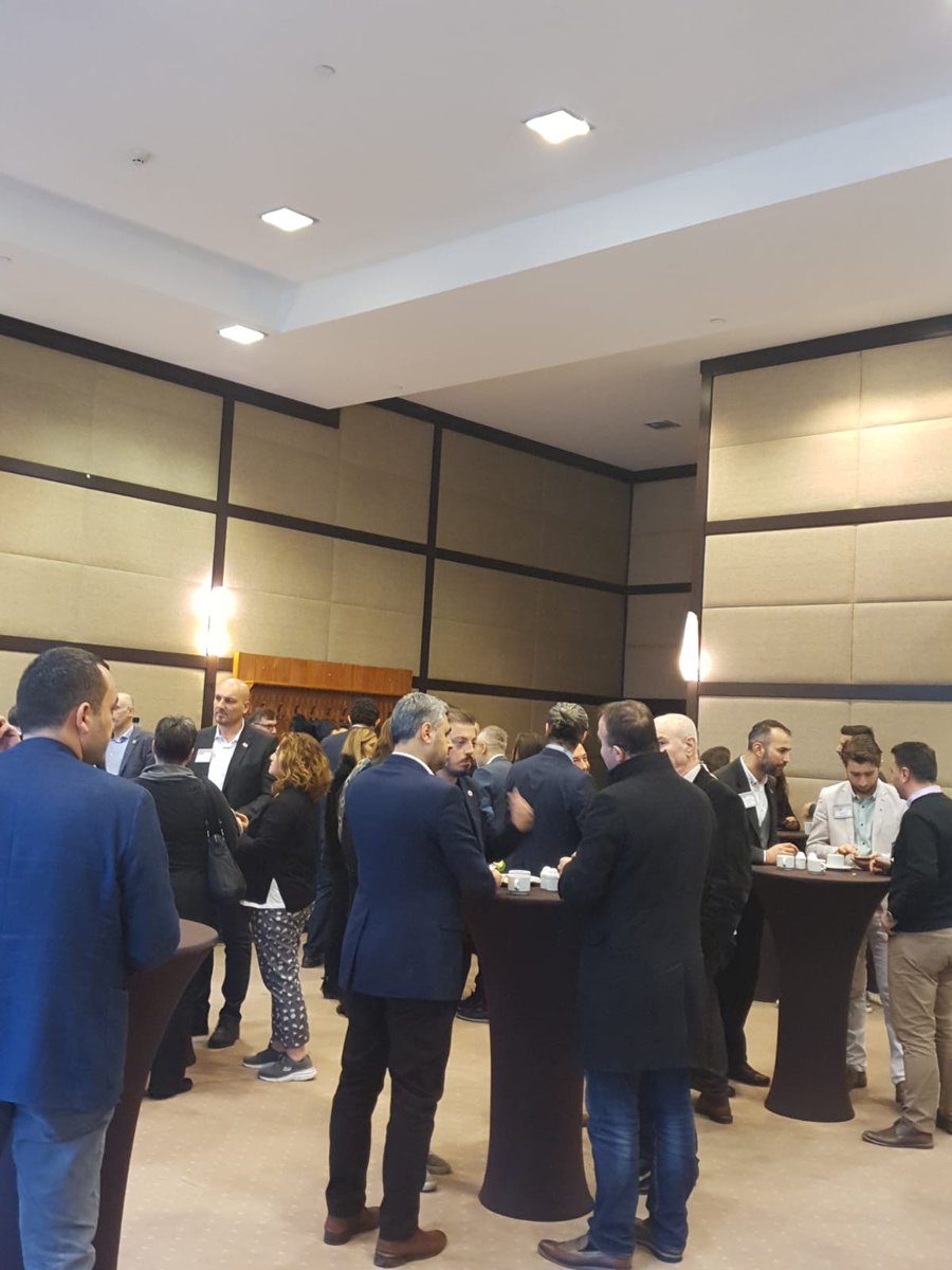 bniturkiye's tweet photo. BNI Üyeleri, "Business Networking" yeteneklerini hem yaşayarak, hem de eğitim içeriğinde aldıkları önemli bilgilerle zenginleştirdi.

https://t.co/yODiKorw97

#bniturkey
#bni
#businessnetwork
#bnitürkiye
#kazandırkikazan
#giversgain https://t.co/BqTBQlaCsW