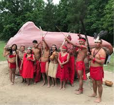 ReporteYa's tweet photo. #21Ene Por gestiones del gbno chavista, Alemania devolverá la Piedra Kueka, roca sagrada del pueblo pemón. Mientras, los indígenas pemones son masacrados por defender sus tierras por mineros ilegales de oro, la GNB y el ELN. Garrote y propaganda - @gerardochaconf https://t.co/aKIHSKeKRT