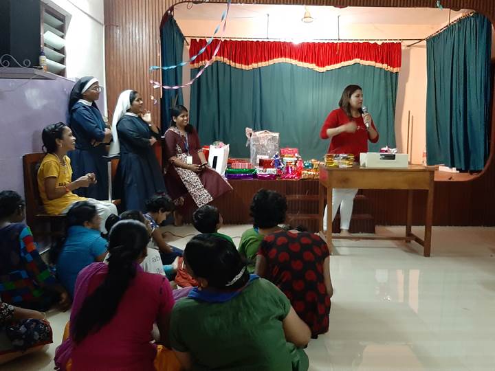 exl_service's tweet photo. Thank you, #EXL Kochi team for bringing cheer and joy to the lives of differently-abled children of a shelter home. So heartwarming! #EXLLookDeeper https://t.co/SmdoVjEsje