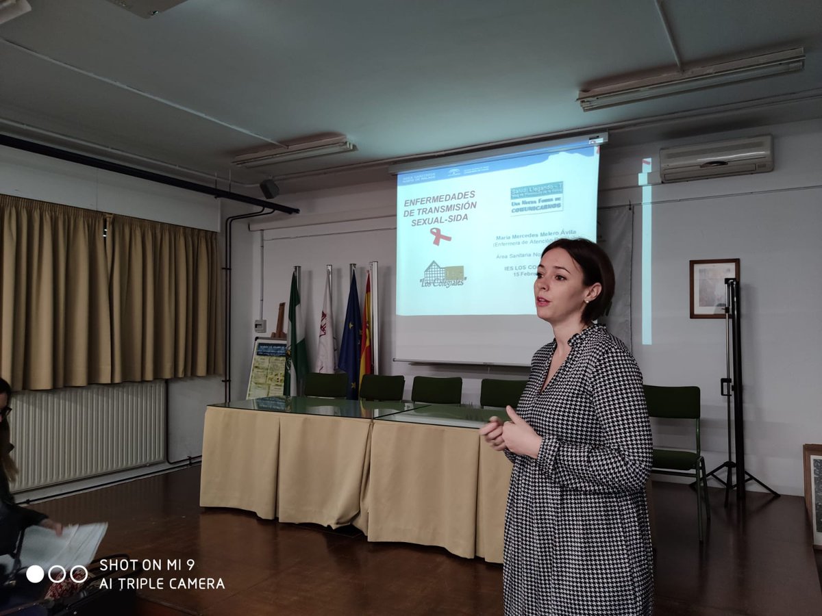 IColegiales's tweet photo. El pasado viernes tuvimos una charla sobre prevención del SIDA y las enfermedades de transmisión sexual para nuestro alumnado de Sanitaria a cargo de Mercedes Melero y el área de salud Norte de Málaga. Cada año hay un millón más de infecciones a nivel mundial. https://t.co/5h1sdOghg0