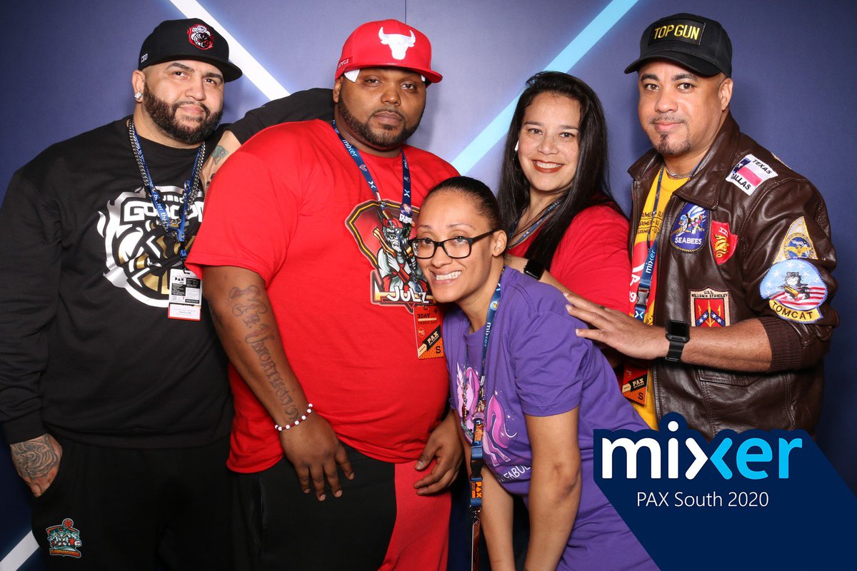 ZaddyJuLz's tweet photo. BPG IN PAX SOUTH

#Mixer #Mixerstreamer #Mixerlover #MixerForLife #WatchMixer #ContentCreator #Gamer #Gaming #Bronx #NYC #Xbox #PAXSouth2020 #BPG  @watchmixer @UniteMixer @paxsouth https://t.co/wPlubsAGEO
