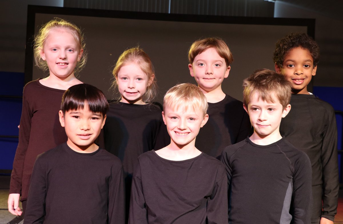 TownCloseSchool's tweet photo. The Year 4 Cast of Porridge cannot wait to perform to friends & family this week! Tickets are still available for the 2 performances on Thurs 23rd January at 4.30pm & Fri 24th January at 6.00pm! Please book via The Parent Portal!
#TownCloseTalent #BookNowToAvoidDisappointment https://t.co/qrH5ZrYhOS