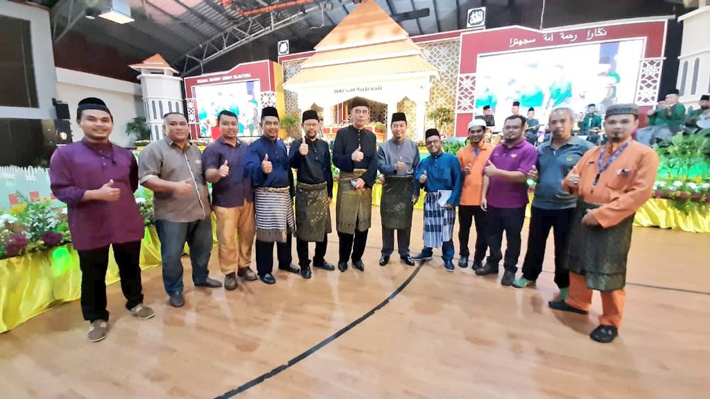 Majlis Perasmian Tilawah Al-Quran Peringkat N.Trg di Dwn Merdeka Kota Putera Square,Kg Raja Besut oleh YAB Dato' Seri <a href="/DrAhmadSamsuri/">Dr Ahmad Samsuri Mokhtar</a>. Satu lg penglibatan JKR hasil muafakat rekabentuk &amp; pembinaan terbaik pentas Tilawah N.Trg 2020 dr team JKR Trg secara jabatan.
#JKRTRGMOLEKSOKMO