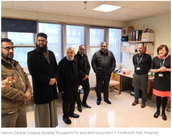 cfmmuk's tweet photo. What a result! @HarrowMosque has donated £11,000 to @LnwhCharity to provide specialist equipment to help over 2,000 children and young people with learning and developmental needs!
#PositivelyMuslim
https://t.co/1WNLlZMWBx https://t.co/xjw9SFfsl1