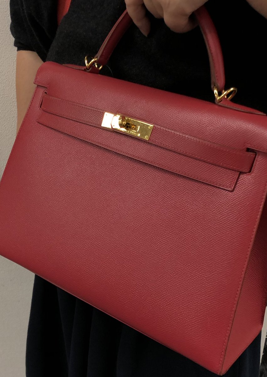 SClerissi's tweet photo. ✨Hello, Hermes Kelly 40 😊  #hermesbag #birkinbag #hermesvintage #vintageparis #fashionweek #帽子 #ファッション #スタイリスト #衣装 #时尚 #设计师 #paris #pursebop #boptalk #hermesworld #vintagehermes #hermescollector #vintageparis #hermeslover #kelly #kellybag #时尚  #巴黎 #购物 https://t.co/D0nXdGv7K7