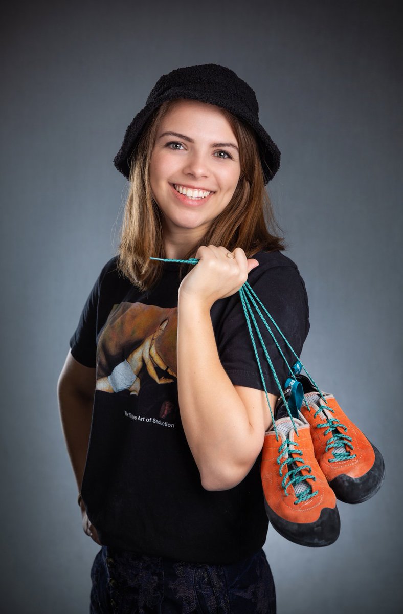 ReluTech's tweet photo. #ReluTeamTuesday - Meet Alex Murdoch, our Marketing SDR here at #ReluTech 🌟 In the office, Alex calls on the leads from different campaigns. She also enjoys indoor rock climbing, reading, and playing soccer. ⚽📖 Learn more about our culture➡️ https://t.co/vnKvUyuZk5
.
.
. https://t.co/piOvqwIAI2