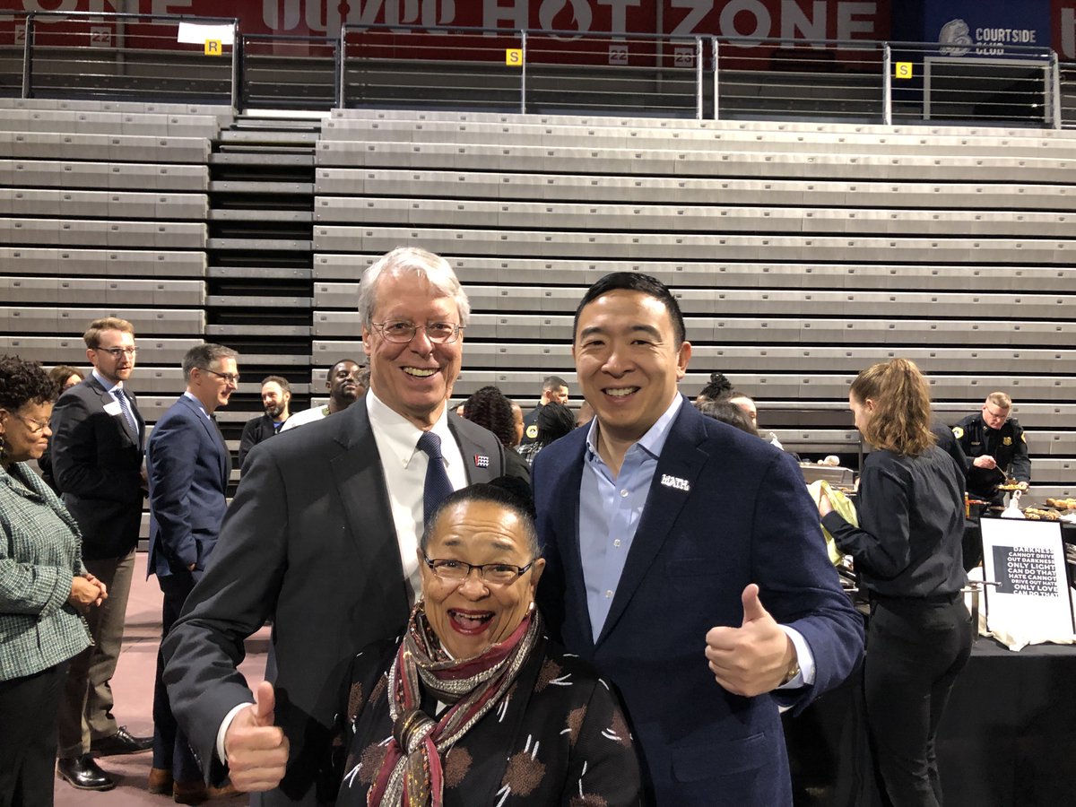 It was an honor to attend the Martin Luther King, Jr. prayer breakfast at the Knapp Center yesterday. Never know who you are going to run into...... Great event! #YangGang #YangGang2020
