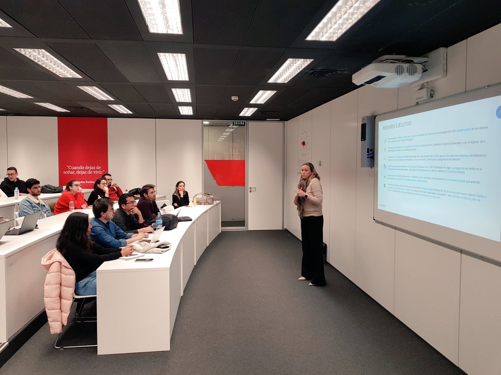 Inese_seguros's tweet photo. Estamos en @EAE_B_School con @GENERALI_es @santalucia_seg y @EspanaSos para presentar el #UPbootcamp
¿Tú también quieres conocerlo? 👉 https://t.co/FFjlxNte3Z https://t.co/zCtSPt4RuR