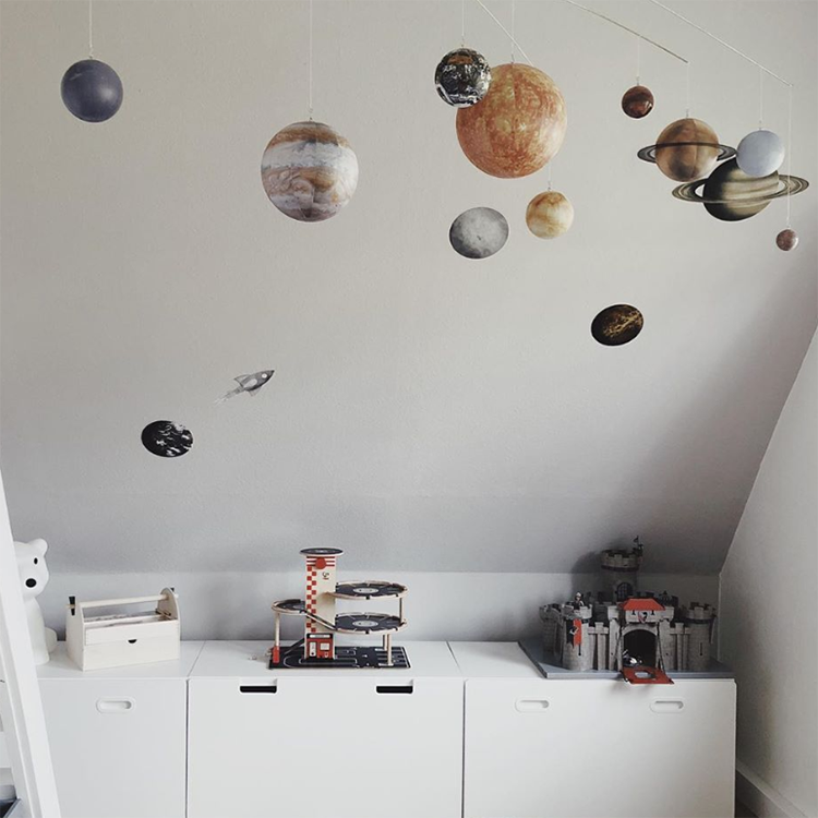 Pavilion_Design's tweet photo. Authentic Models hanging mobiles are perfect for children's rooms and nurseries.
https://t.co/M4dARIwYed

🔍 GL061
📸 interiormachtgluecklich https://t.co/AGGlu0FRB1