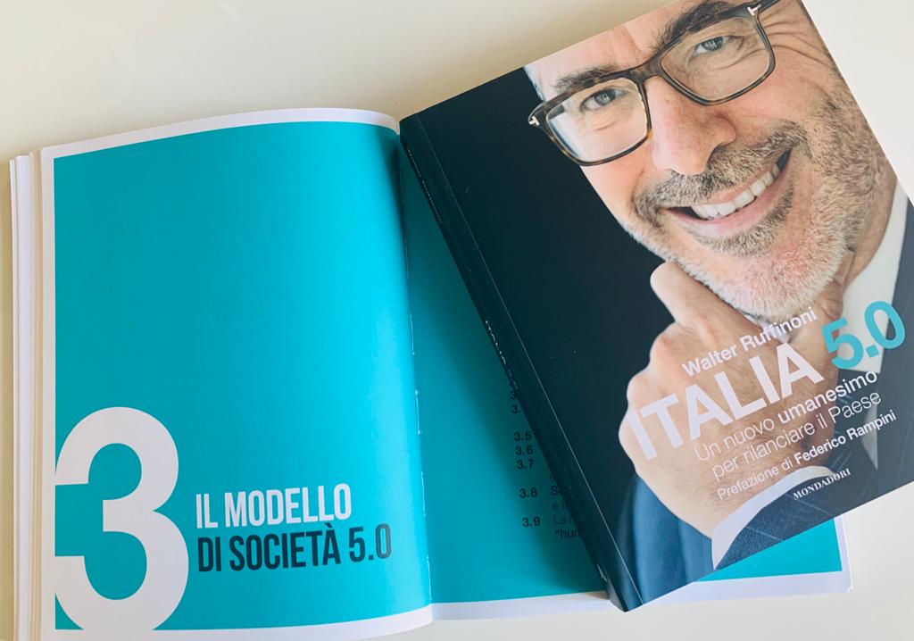 Oltre l'intelligenza emotiva c'è l'intelligenza collettiva.
Gli spunti di #Italia5punto0 di <a href="/wruffino/">Walter Ruffinoni</a> sembrano non finire mai.
Ci sarà un bel po' da studiare!!! #ad <a href="/NTTDATA_IT/">NTT DATA Italia</a>
➡️l12.eu/comin-2-2738-a…