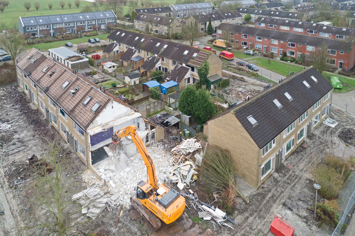 De sloop 233 woningen in Appingedam Opwierde-Zuid is gestart. Lees er meer over op onze website: bit.ly/2ug2H9E