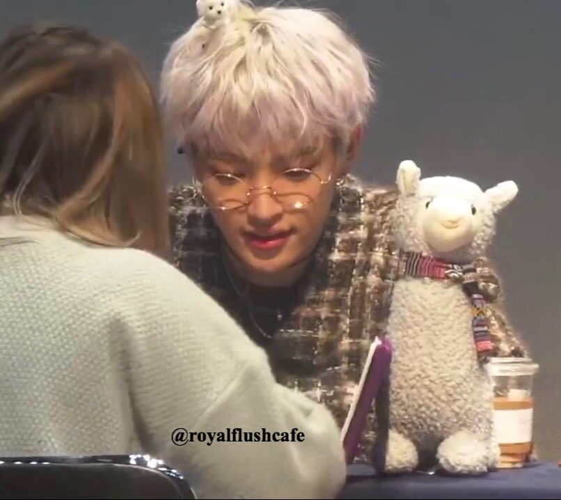 ROYALFLUSHCAFE's tweet photo. 💜 https://t.co/BFpr90RgwK