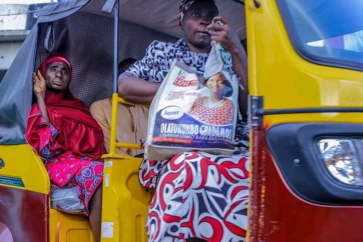 OyoNews1's tweet photo. OYRTMA COMMENCES ABSOLUTE ENFORCEMENT OF OPERATION ONE-PASSENGER IN OYO STATE

OYRTMA has commenced full enforcement of the wildly publicized operation one-passenger in Ibadan. This aims at reducing to barest minimum,incessant road crashes resulting from overloading of vehicles https://t.co/rkpnNNgs7I