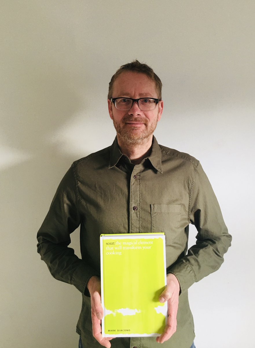 MalvernShows's tweet image. COMPETITION TIME! Want to win a pair of tickets to #RHSMalvern on Saturday 9 May and a signed copy of @MarkDiacono's new book 'Sour'?
 
All you have to do is FAVOURITE &amp;amp; RETWEET this tweet and reply with who you'd bring with you. Closes Tuesday 4th Feb. Best of luck! 🌸