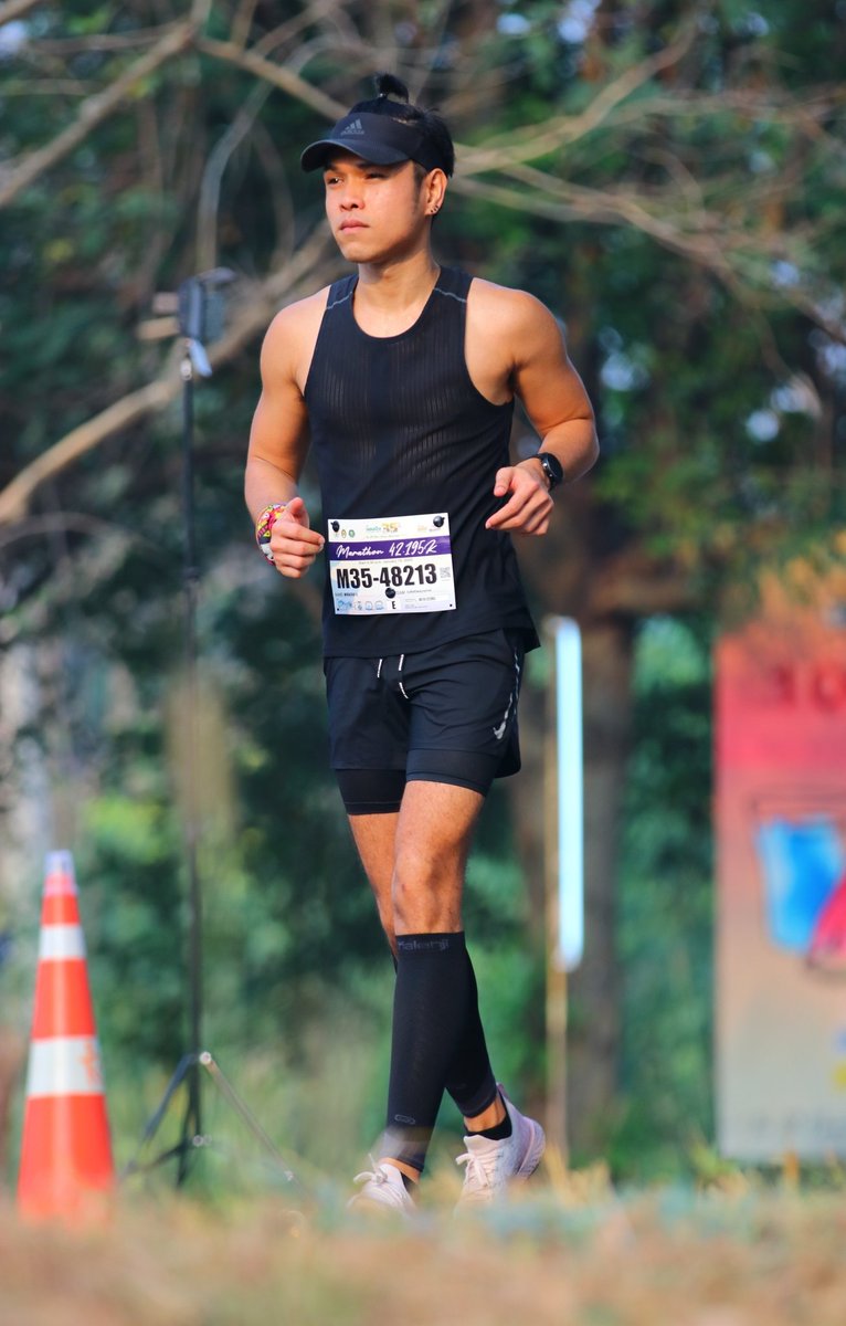 PaLaMer's tweet photo. มาราธอนชาวบ้าน ณ หมู่บ้านธรรมดา กับ ผู้คนที่ไม่ธรรมดา
#marathon #running
#จอมบึงมาราธอน2020
#ChombuengMarathon2020
#palamerrun #พาละเมอรัน https://t.co/O4FeYoNI4d