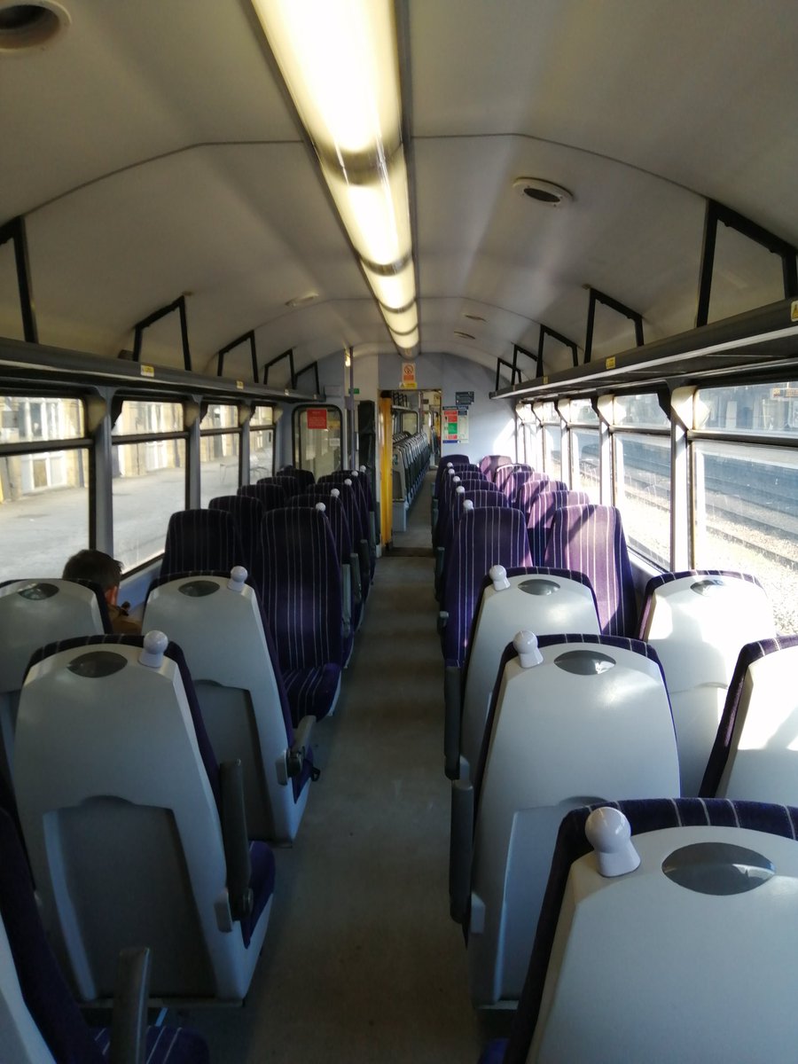 Northern_Travel's tweet image. Bounce, screech, thud, wallop, clunk, boing.

On the 1141 Sheffield Midland to York via Pontefract service.

10p fare offer.

#Railbus Travel 👍