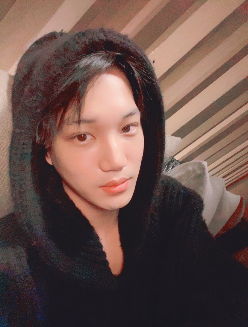 Kaiusafanunion's tweet photo. Lysn update with #KAIv😍😍 @weareoneEXO https://t.co/GrvALBZW2m