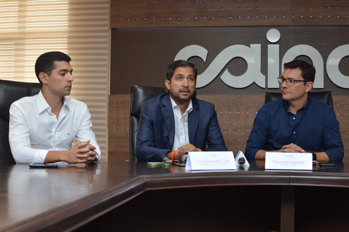 CAINCOBOLIVIA's tweet photo. ¡Continuamos impulsando el ecosistema emprendedor en Bolivia!
El día de hoy, #CAINCO a través de su agencia #SantaCruzInnova firmó un convenio de cooperación con SC Ángeles, una red de inversionistas que buscan financiar proyectos innovadores de nuestro país.
#ConvenioSCAngeles https://t.co/3WgDPAJeYr