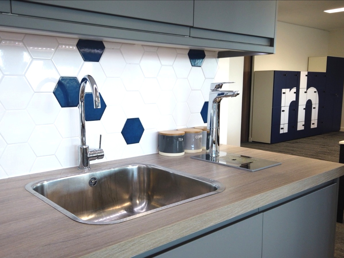 GrnPlanetDesign's tweet image. A few pictures from our first completed project of 2020, a fantastic new office space for @roberthalf. #office #officefitout #officedesign #construction #engineering #design #mep #engineers #weybridge #project #electricalengineering #mechanicalengineering #cad @cirkularis8