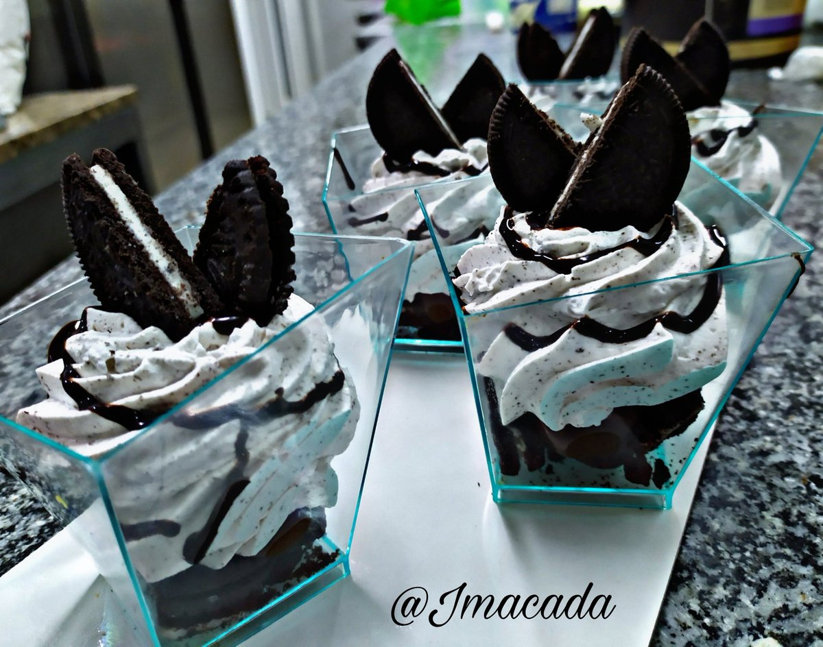 Jmacada1's tweet photo. Copa de Oreo 💞💞 https://t.co/W6zCkSRPF2