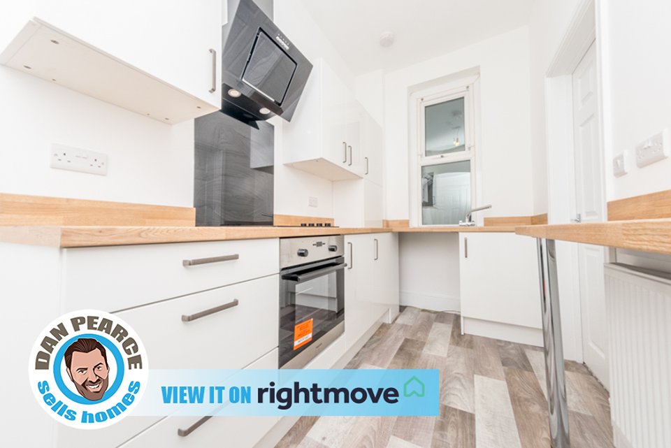 DPSH_inthearea's tweet photo. 3 Bedroom End Terraced House FOR SALE

Fountain Street, #Morley, #Leeds 🏡 £139,950

SET OVER 3 FLOORS &amp; FINISHED TO A HIGH STANDARD THIS MAKES A PERFECT OPPORTUNITY FOR A FIRST TIME BUYER OR BUY TO LET INVESTOR!

View it on Rightmove.

https://t.co/xnOIB3nD0z

#DPSH #DanPearce https://t.co/FDGzocQEK6