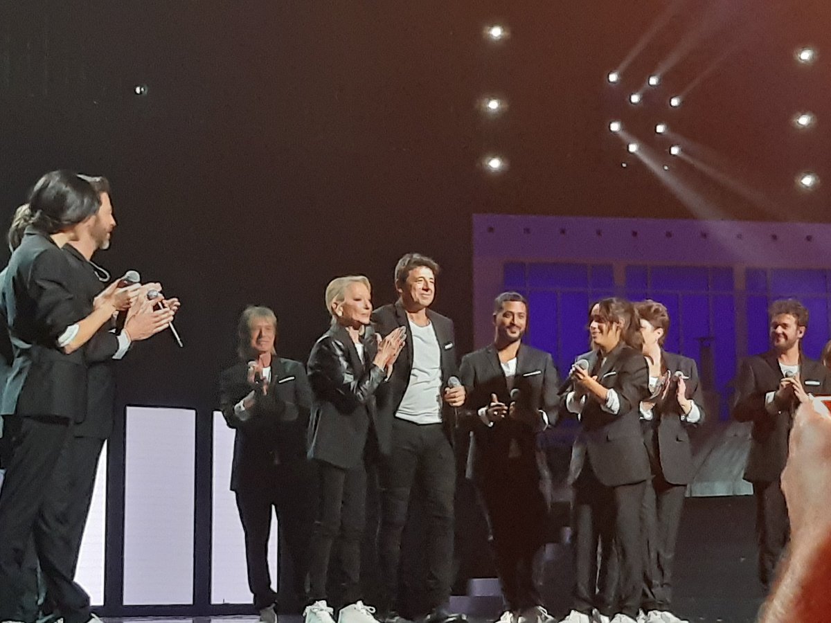 patrickmorin93's tweet photo. Se souvenir des belles choses.....@enfoires..Merci @MicheleLaroque @claire_keim @Aubertofficiel @PatrickBruelOff @Slimaneoff @PhilippeLacheau @SansonOfficiel ...👏👏🌟🌟 #Enfoires2020 https://t.co/eN64dJr0Ng
