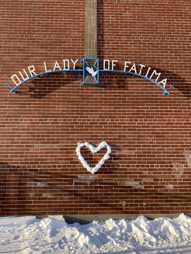 Mish1100's tweet photo. To all the wonderful educators at @fatimaRCCDSB and throughout the @RCCDSB I support you. #cutshurtkids https://t.co/C90HZwS9u9