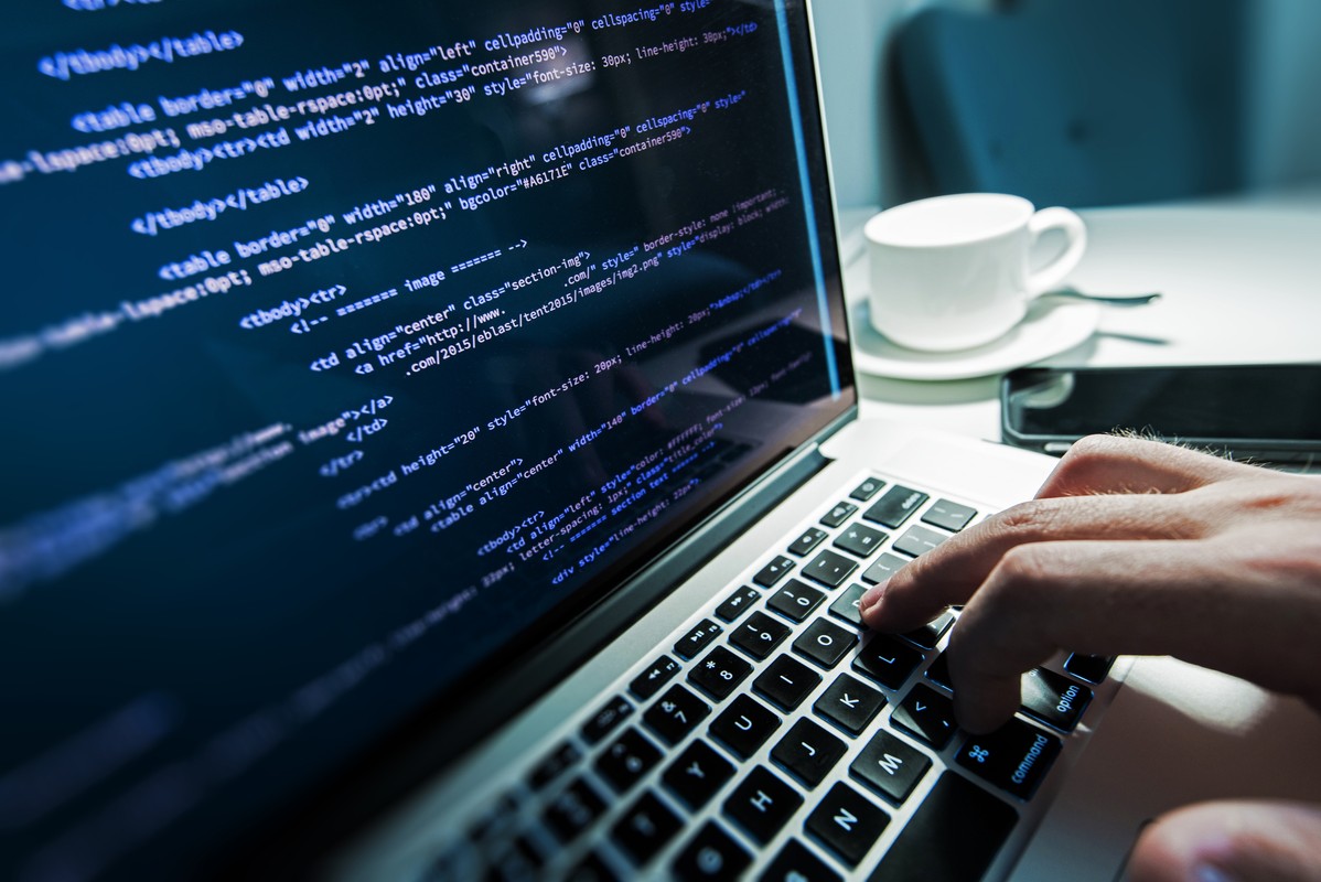 IoPrcp's tweet photo. 6 powerful habits for software engineers. Spoiler: One of them is sleep! @okta #IT #software #code #careerarc #developer #worklife #worklifebalance https://t.co/Bz6TAJKKwe https://t.co/4CHDiHm7ai