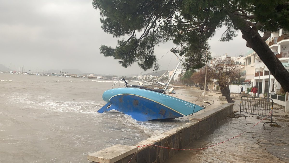 KarenD72's tweet photo. Desperately sad to see the destruction in @PortDePollensa at the hands of #stormgloria https://t.co/jR2CCoRs5i