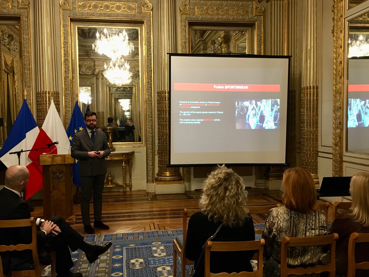 Ambassade de Pologne (@plenfrance) on Twitter photo En marge du salon <a href="/whosnextdotcom/">Who's Next</a>, à l’initiative de l’agence parisienne <a href="/PAIH_pl/">PAIH</a> avec <a href="/PLenFrance/">Ambassade de Pologne</a>, les acteurs du secteur de la mode ont pu découvrir le potentiel des marques polonaises lors de la « Réunion du secteur polonais de la mode » vendredi dernier à l’Hôtel de Monaco. En marge du salon <a href="/whosnextdotcom/">Who's Next</a>, à l’initiative de l’agence parisienne <a href="/PAIH_pl/">PAIH</a> avec <a href="/PLenFrance/">Ambassade de Pologne</a>, les acteurs du secteur de la mode ont pu découvrir le potentiel des marques polonaises lors de la « Réunion du secteur polonais de la mode » vendredi dernier à l’Hôtel de Monaco.