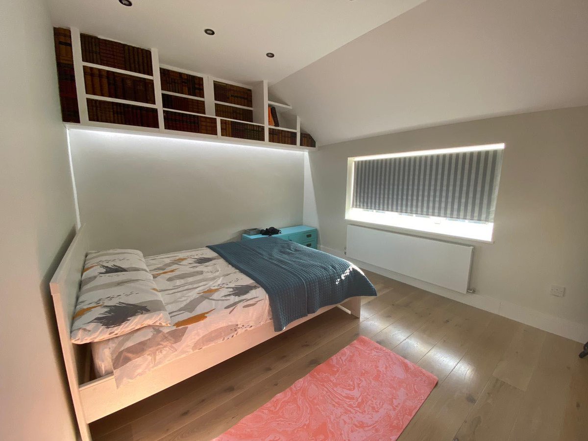 2 furnished bedroom located in Edgware. Includes living area with open plan kitchen, family bathroom, and two well sized bedrooms. Available in 2 weeks. Driveway available.

zoopla.co.uk/to-rent/detail…