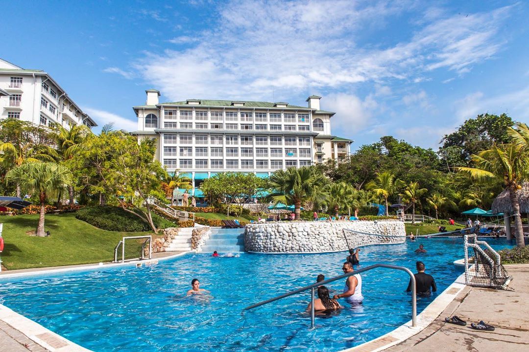 BVTRAVEL's tweet image. Y si nos vamos este Sábado y Domingo al ✔️#SheratonBijao #TodoIncluido 💯#Panamá ?
.
.
Feliz semana para todos 😉😘
.
.
Reserva los mejores hoteles y destinos con nosotros #BuenaventuraTravels 
.
☎️ 392.3870 / 72