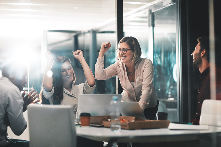 IntBestPractice's tweet image. In our January blog, @UK_Daniel_Card explains why empowering your teams is essential to a successful IT change management strategy. bit.ly/37gkwnk 

#itmanagement #ITIL4 #ITIL #itsm #changemanagement