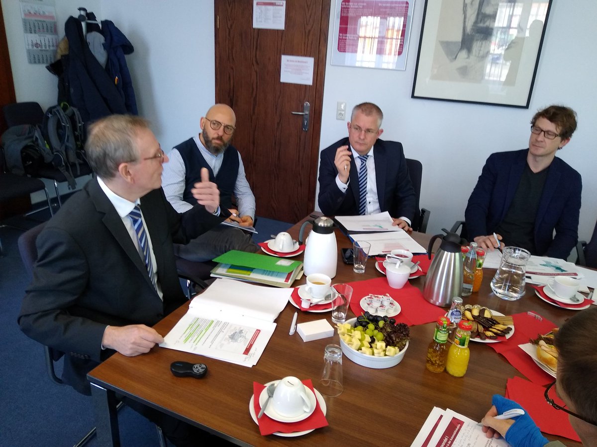 KaySenius's tweet image. Fazit zum heutigen Pressegespräch: Es gibt nicht "die abgehängte Region" in #SachsenAnhalt. Jeder Kreis und jede Stadt hat spezifische Herausforderungen aber auch Stärken. Es wäre falsch und fahrlässig, Förderung nur auf städtische Räume zu beschränken