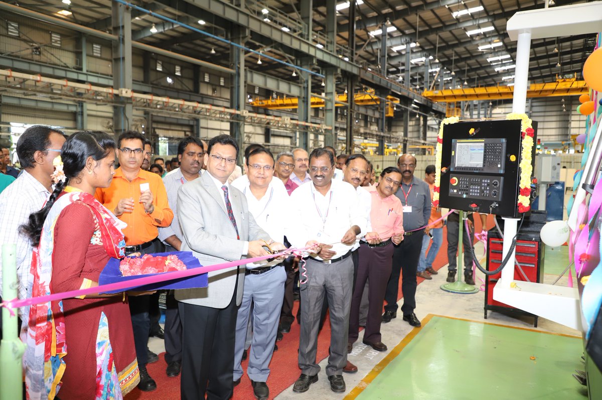 Shri Hari Mohan, IOFS, DGOF &amp; Chairman, OFB has dedicated Running Gear Shop-III of HVF  to the Nation today (21st Jan 2020).